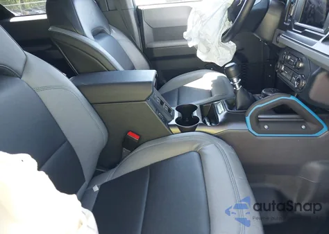 2023 Ford Bronco Black Diamond z USA, uszkodzony, nr VIN 1FMDE5BH4PLB24666